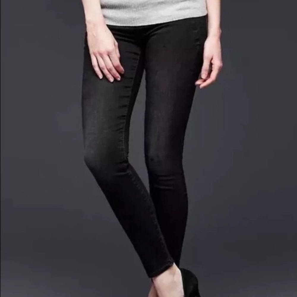 Gap Black Pull On Skinny Jeans EUC